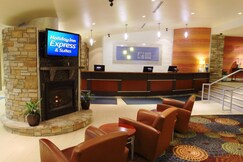 Holiday Inn Express & Suites Pittsburgh West - Greentree, an IHG Hotel