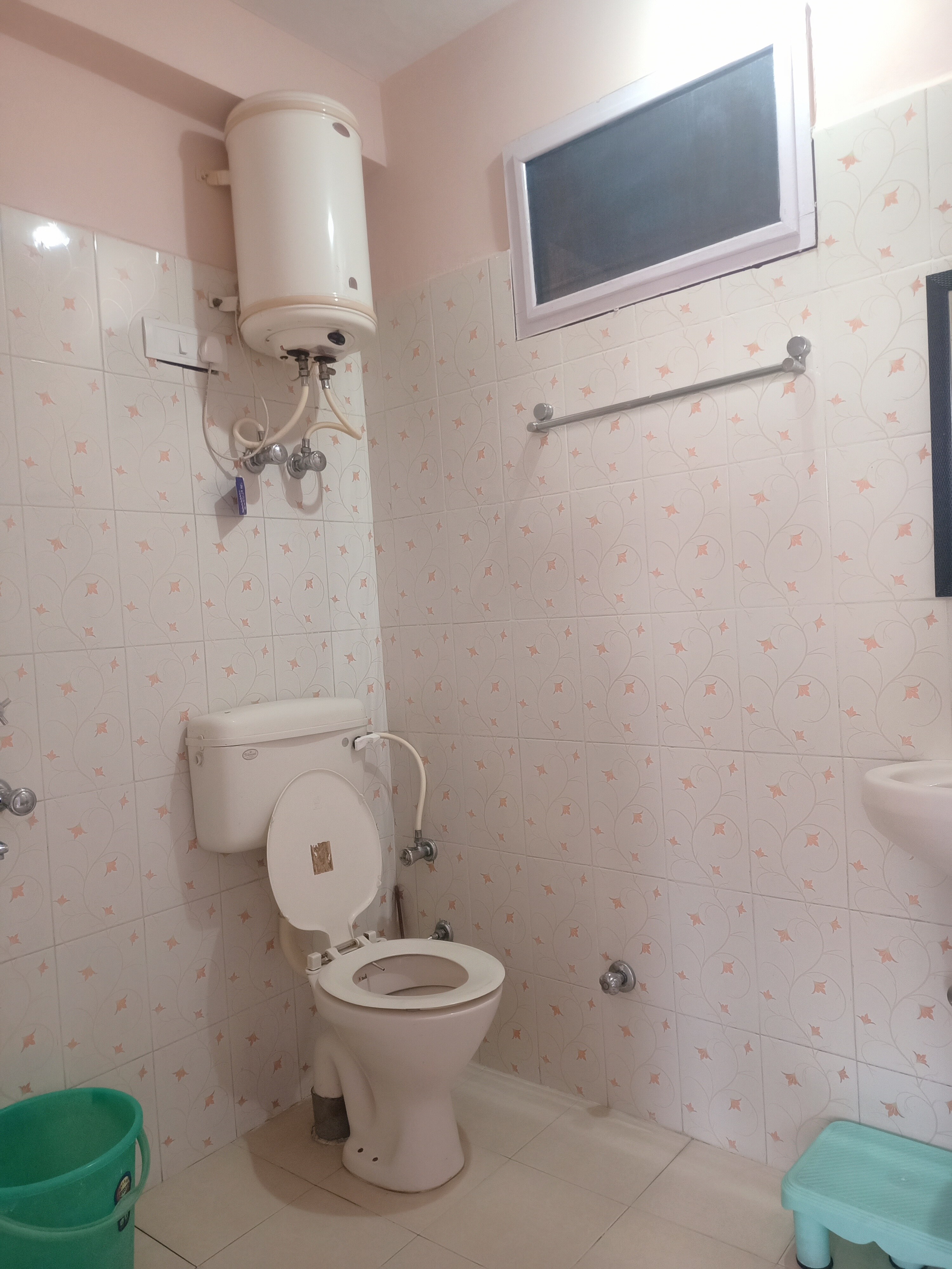 Check-in & Chill - Tap to explore photos