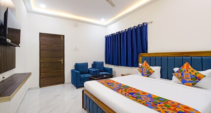 FabHotel Zestora Room Type - Deluxe Room