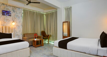 Townhouse OAK Hotel Dream Palace Room Type - Classic