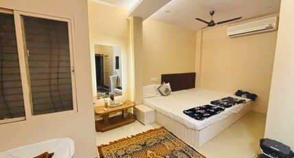 Jhankar homestay Room Type - Superior Family Deluxe