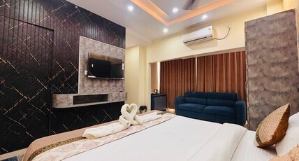 KashVi Hotels Room Type - Premium Room