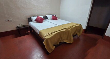 Ossoor Homestay. Room Type - Quad Room