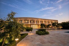 Dera Masuda Luxury Resort