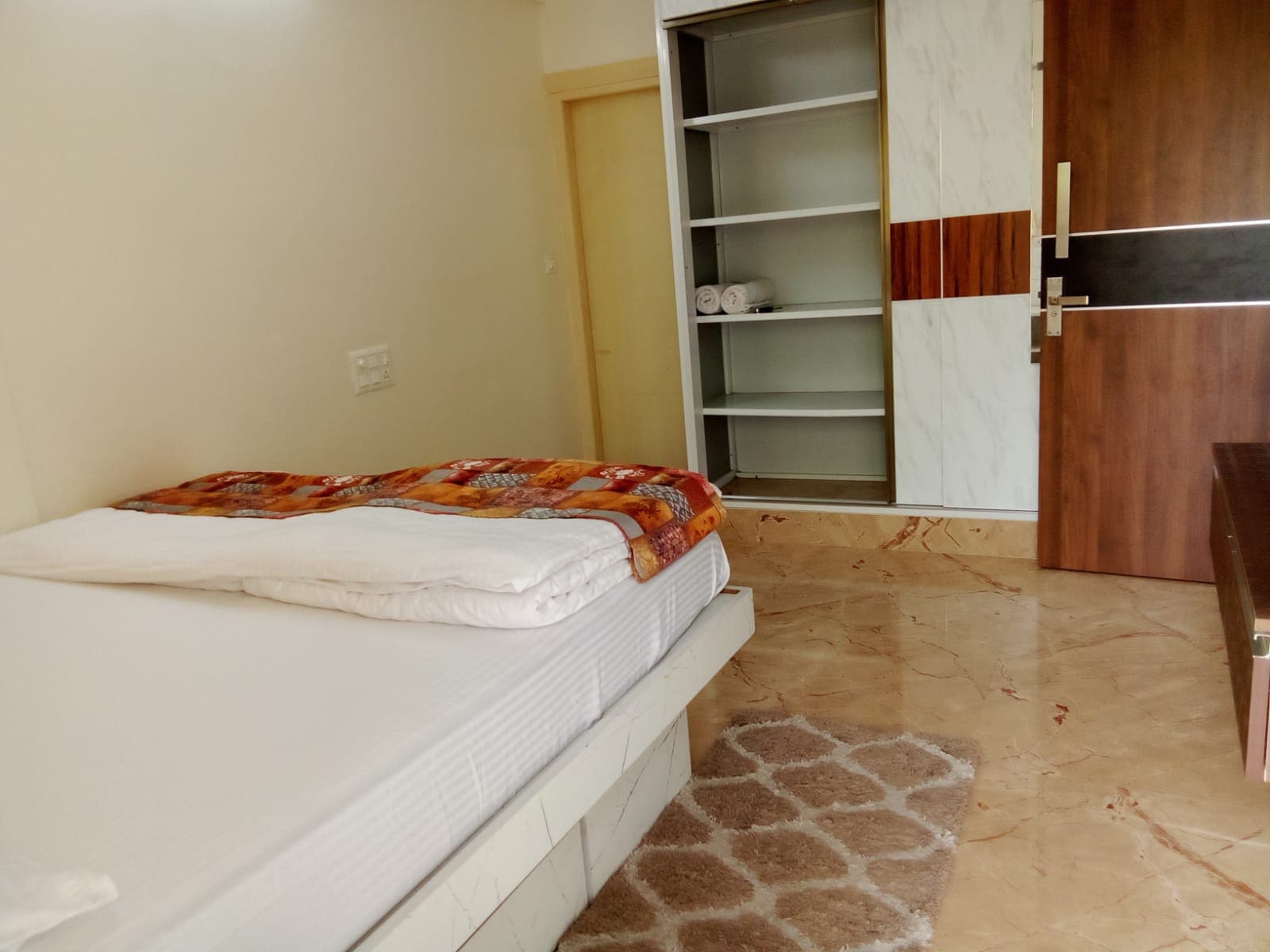 Kamadhenu Residency Service Apartment & Homestay - Tap to explore photos