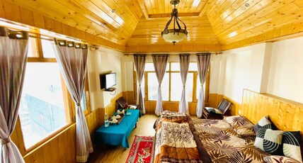 La Voglia Manali Room Type - Superior Room with Mountain View