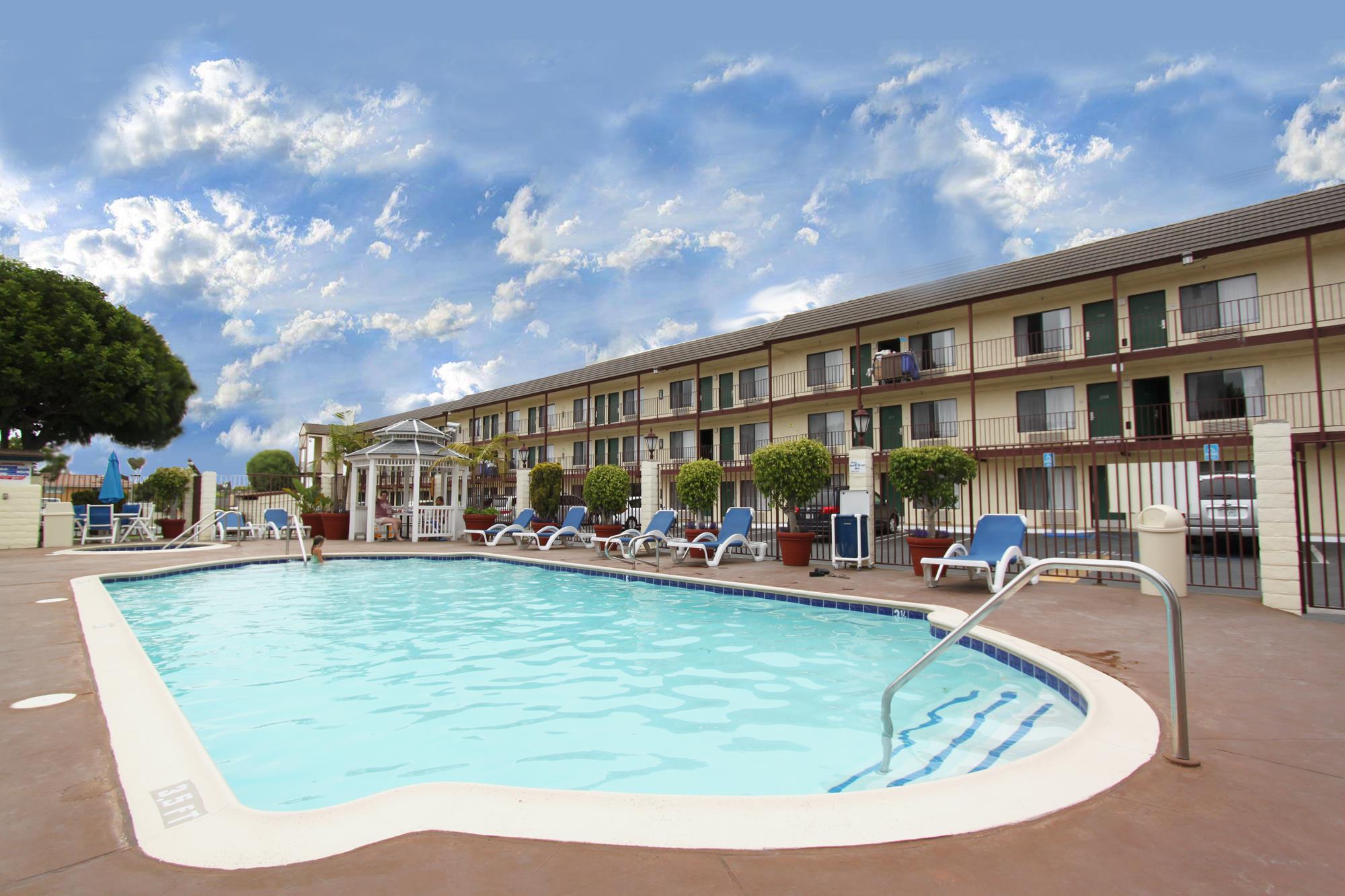 Best Western Surf City - Tap to explore photos