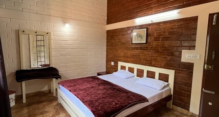 Ammara Eco Stays Room Type - Deluxe Double Room