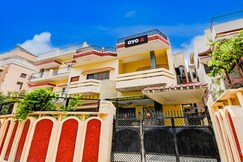 Hotel O V.K Homestay