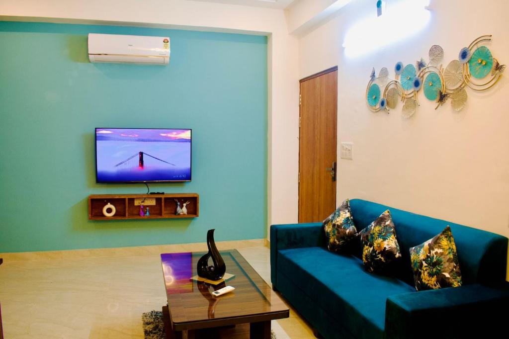 SkyPort Stays With Netflix Wifi Prime Rooftop Jaipur - Tap to explore photos