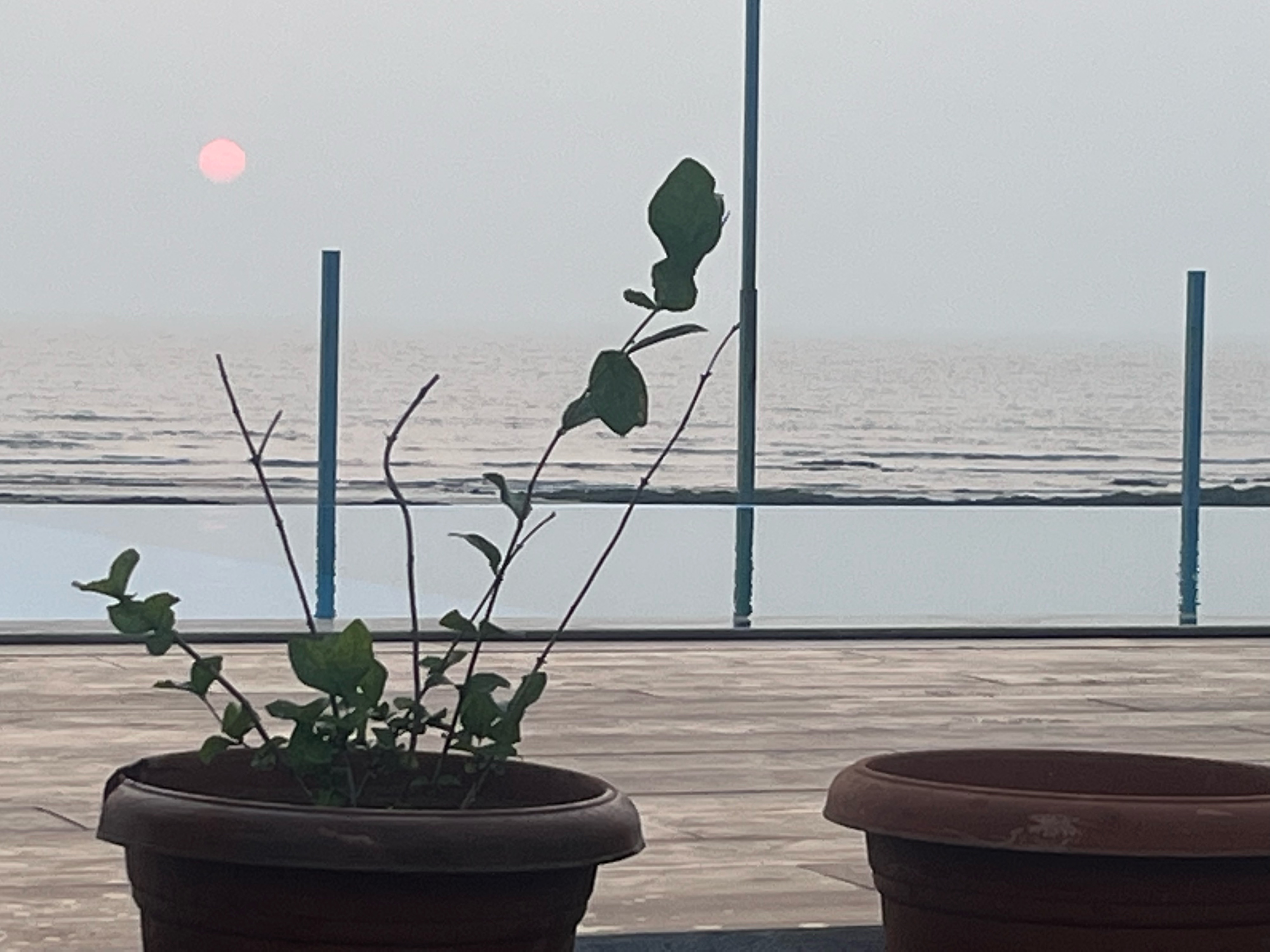 SEA BREEZE BEACH RESORT - Tap to explore photos