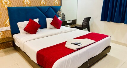 Hotel Suraj Kunj Room Type - Deluxe Room