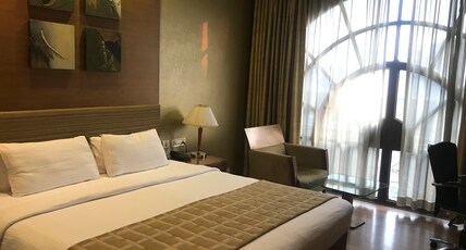 The Manohar Room Type - Luxury Suite