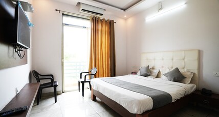 Hotel The Royal Palace Room Type - Deluxe Room