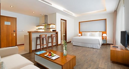 A La Carte Danang Beach Hotel Room Type - One-bedroom Studio King City View A La Carte Danang Beach Hotel Room Type - One-bedroom Studio King City View