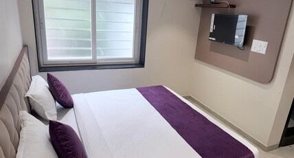 HOTEL RATNA GRAND Room Type - Suite Room