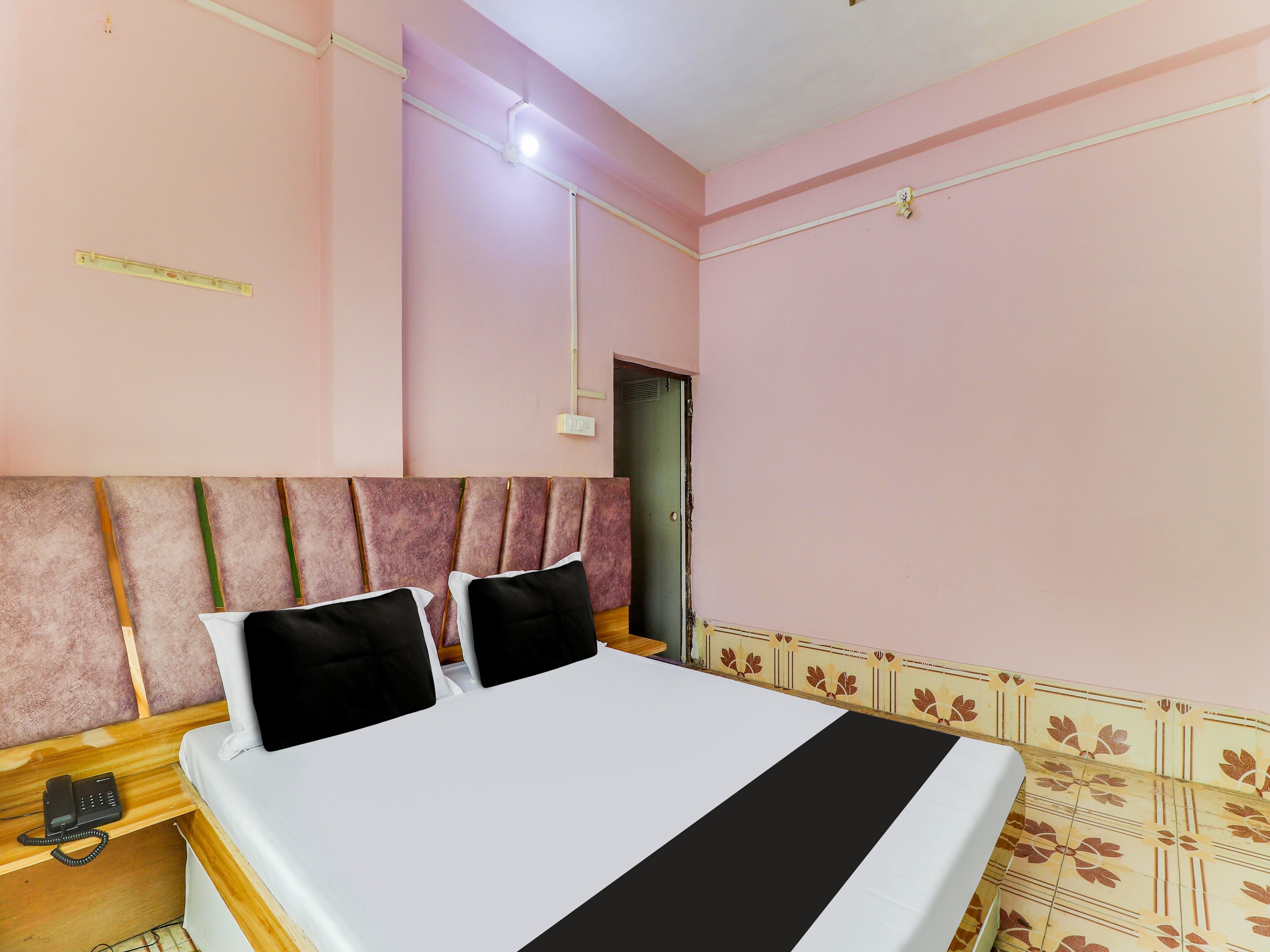 Hotel O The Pride Hotel - Tap to explore photos