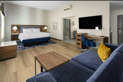 Hampton Inn and Suites Richmond/Glenside