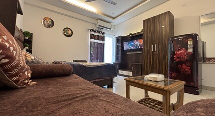 THE COSY DEN Room Type - THE COSY DEN