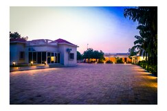 Photos of Skylark Resort, Parsili