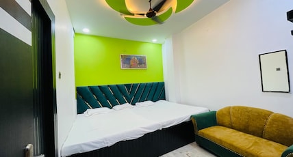 HOTEL ROXY DLX Room Type - Deluxe Non AC HOTEL ROXY DLX Room Type - Deluxe Non AC