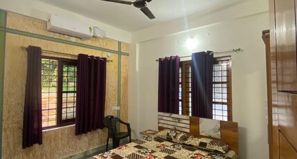 Gavi Paradise Homestay Room Type - AC King Size Bedroom