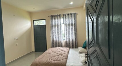 Laxman vila hilltop retreat Room Type - Pine Room