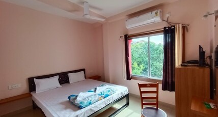 Hotel Central Plaza Room Type - Economy AC Double Room