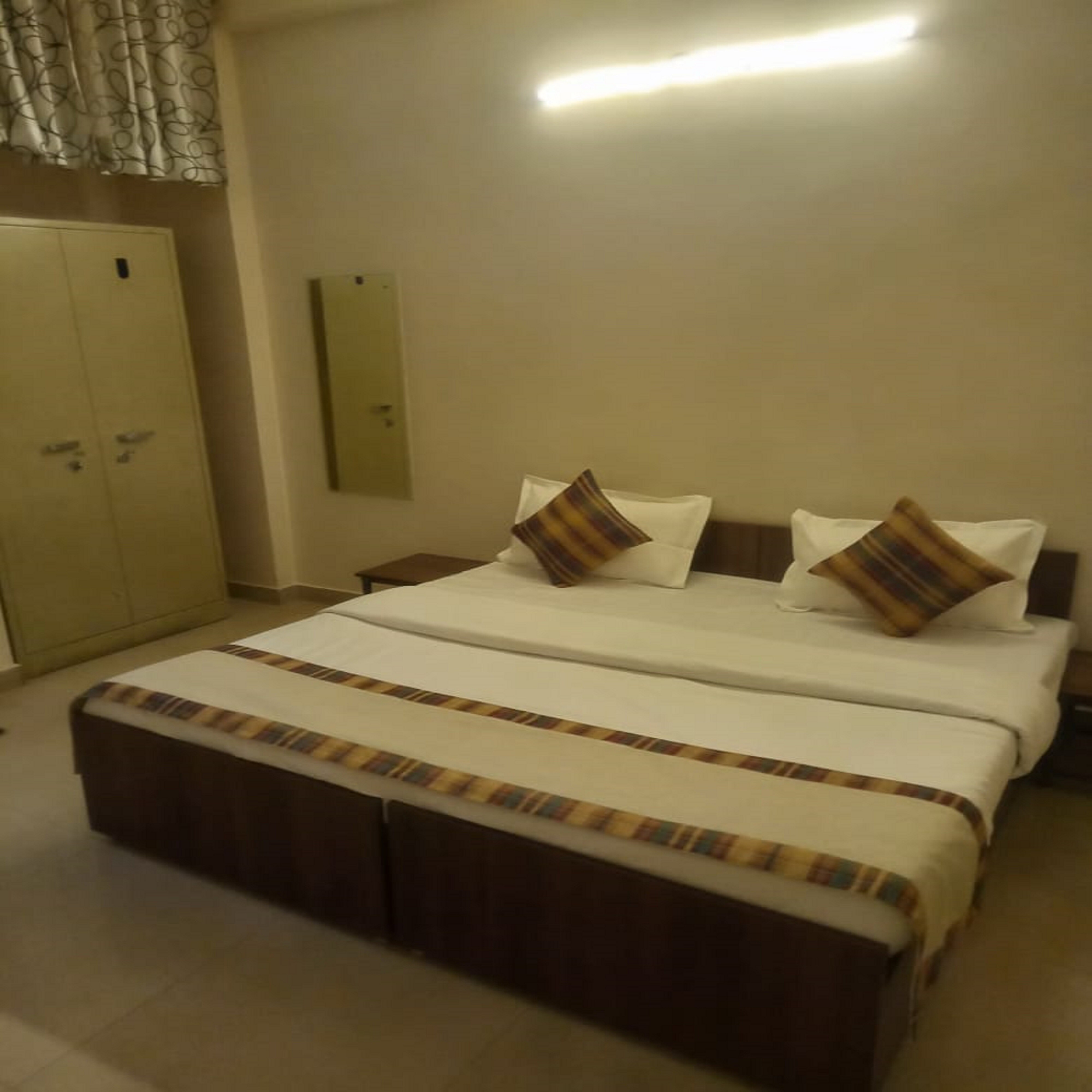 Hotel Prayag - Tap to explore photos