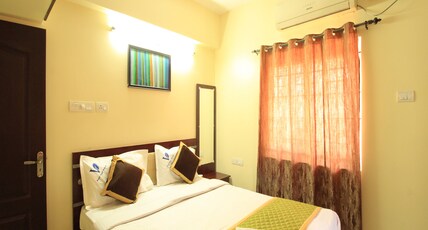 Viswa Service Aparatments Room Type - Deluxe room
