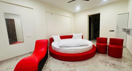 Hotel Wow Inn Room Type - Super Deluxe Room with City View