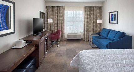 Hampton Inn by Hilton New Paltz Room Type - 1 KING SFBD MIC FRG NS