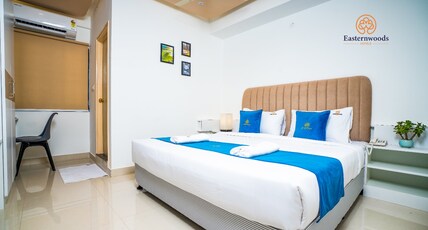 Easternwoods Hotel Room Type - DELUX KING ROOM