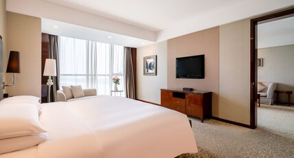 Crowne Plaza ZHENJIANG  Room Type - 1 Bedroom Suite