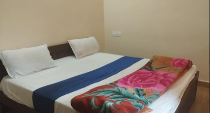 STARLIGHT HOTELS KODAI Room Type - DELUXE ROOM STARLIGHT HOTELS KODAI Room Type - DELUXE ROOM