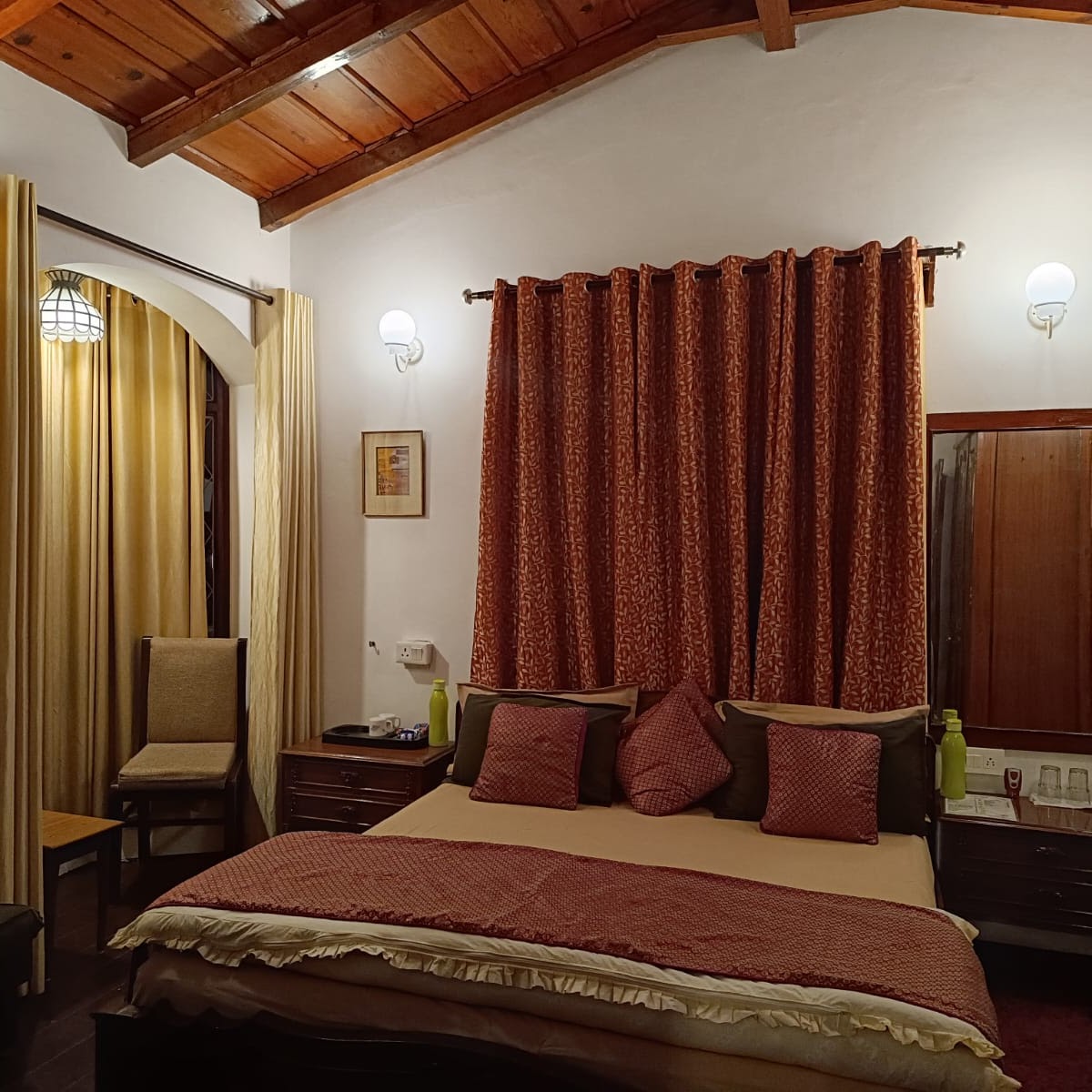 Elfin Homestays: Bhowali's Mountain & JungleEscape - Tap to explore photos