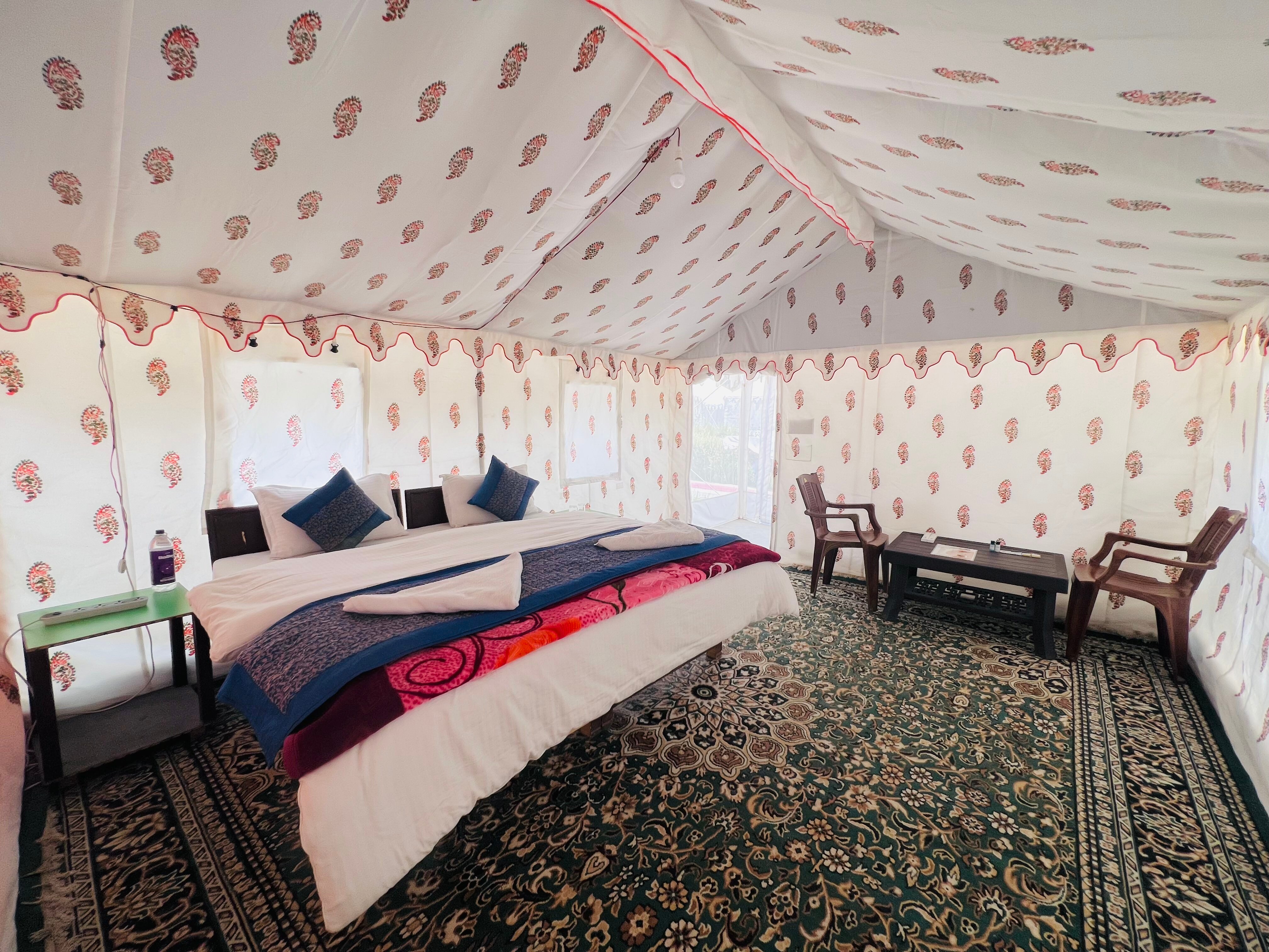 Paramount Camp | Room & Restaurant - Tap to explore photos
