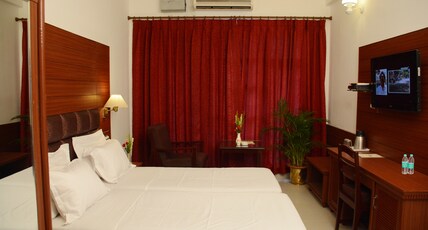 Hotel Grand Central Room Type - Super Deluxe (Air Conditioned)