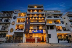 FabHotel Swastik Villa
