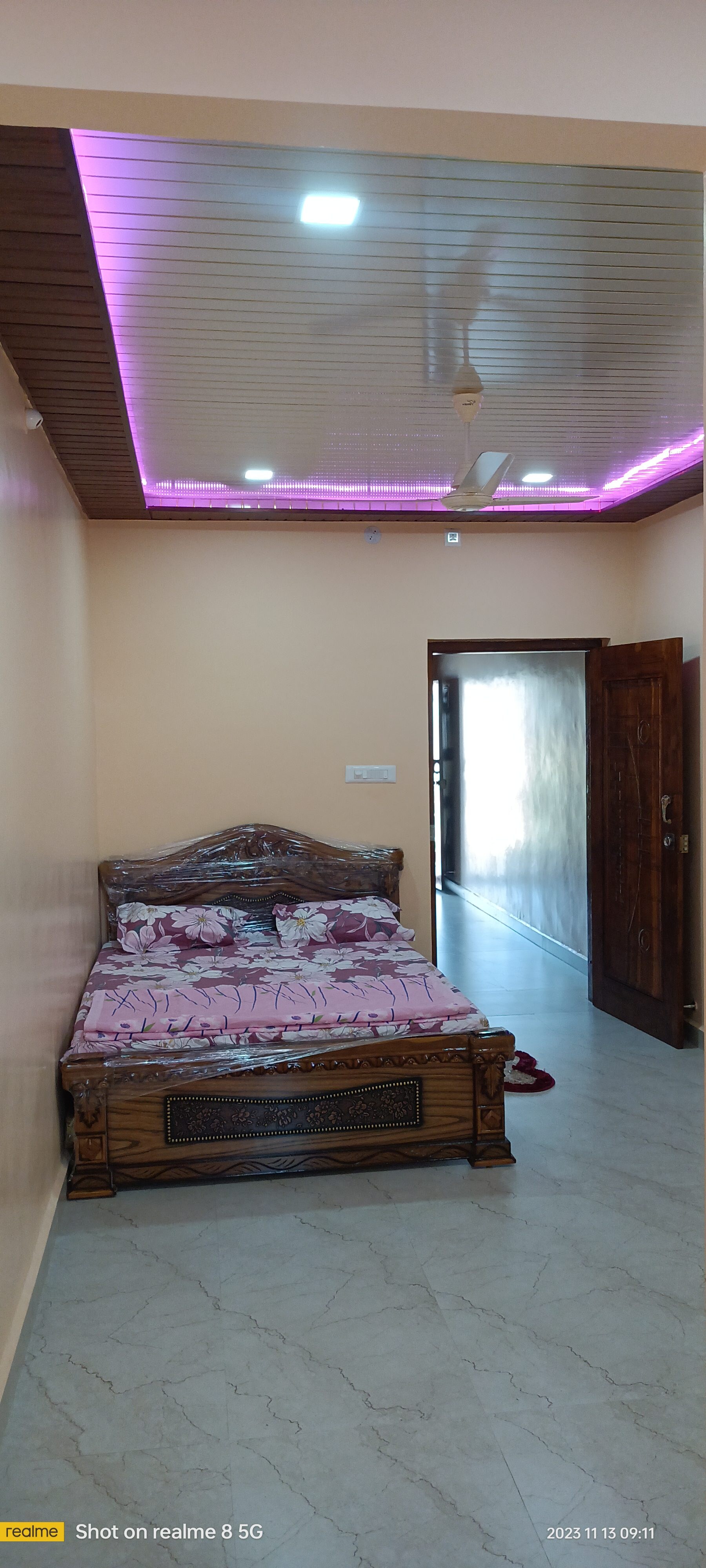 JANANI HOMESTAY - Tap to explore photos
