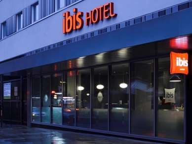 Ibis London Shepherds Bush Hotel - Tap to explore photos