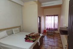 HOTEL KALPANA PALACE