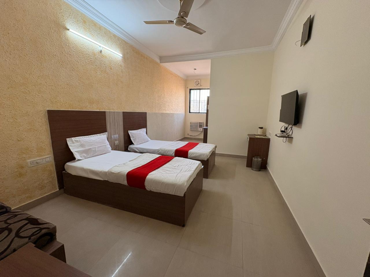 HOTEL SHREE SAI SHRADDHA - Tap to explore photos