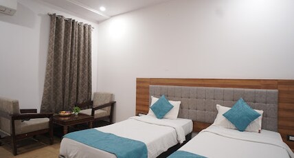 Hotel Global Inn Gold Room Type - Standard Twin Room |Lift | Food | Secure Parking Hotel Global Inn Gold Room Type - Standard Twin Room |Lift | Food | Secure Parking
