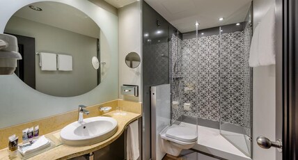 Mercure Muenchen City Center Room Type - Superior Room, 1 Double Bed