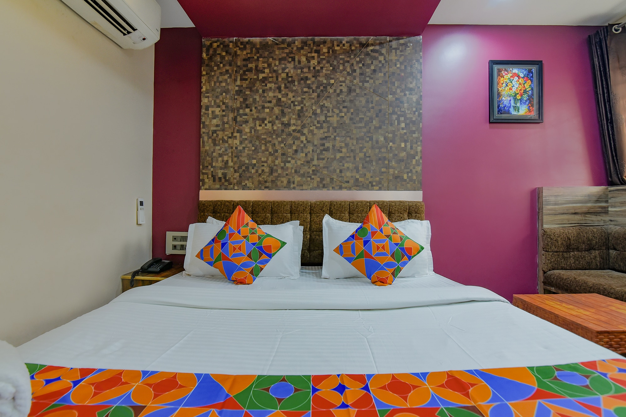 FabHotel Middleton Desire - Nr. Niladri Vihar Square - Tap to explore photos