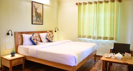 Chirping Orchard | Apple Garden & Snow Views Room Type - Premium Room