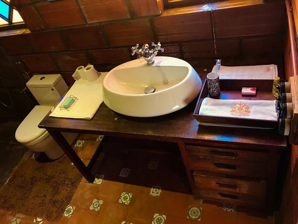 Golden Lotus Boutique Suites - Tap to explore photos