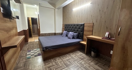 Honey N Spice Hotel & Restaurant Room Type - Bedroom 7