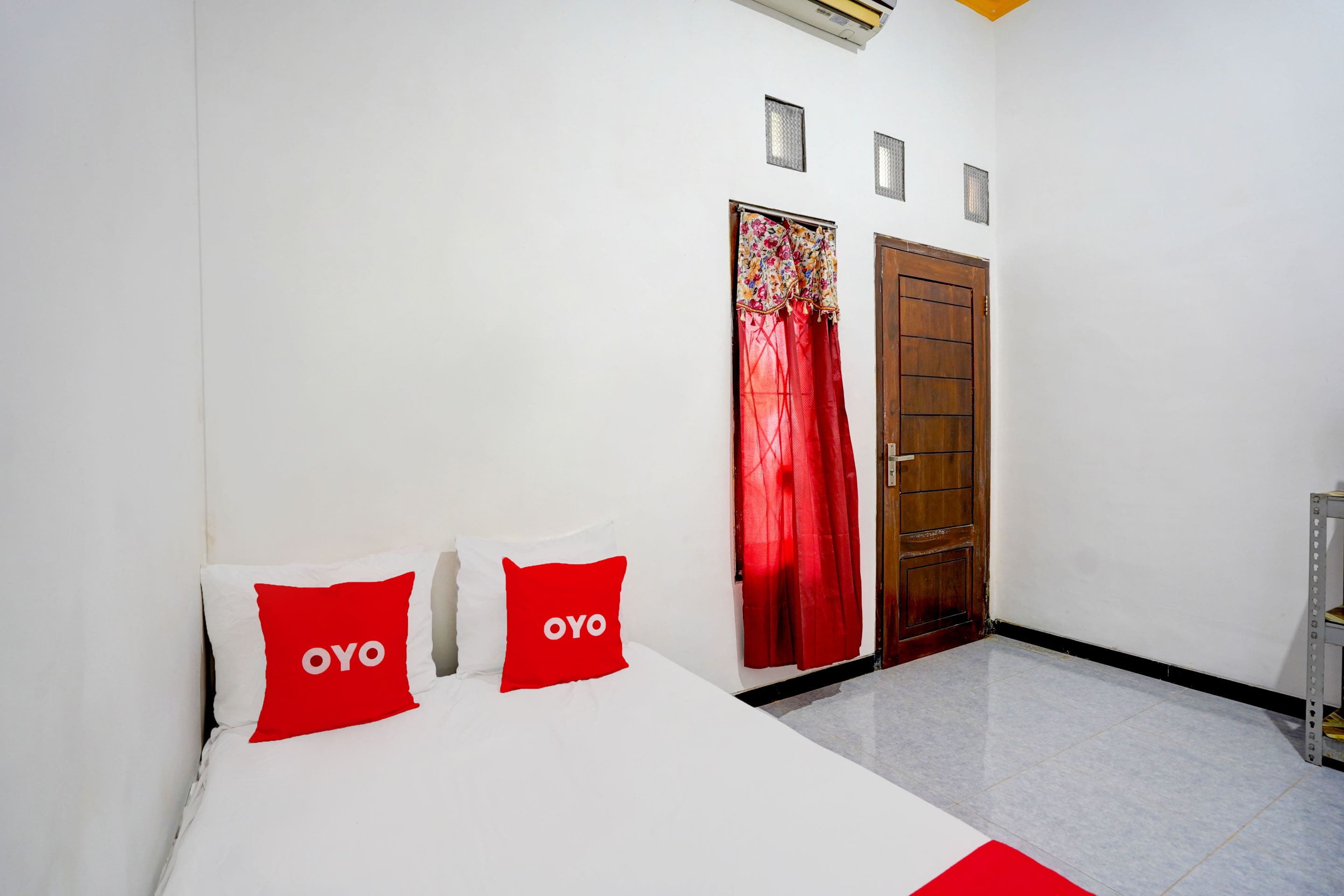 Hotel O Tri D Homestay Syariah - Tap to explore photos